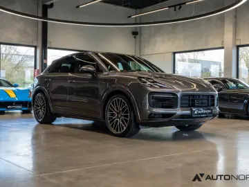 PORSCHE Cayenne Coupé GTS Luftfederung Head-Up InnoDrive