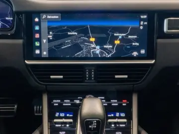 PORSCHE Cayenne Coupé GTS Luftfederung Head-Up InnoDrive