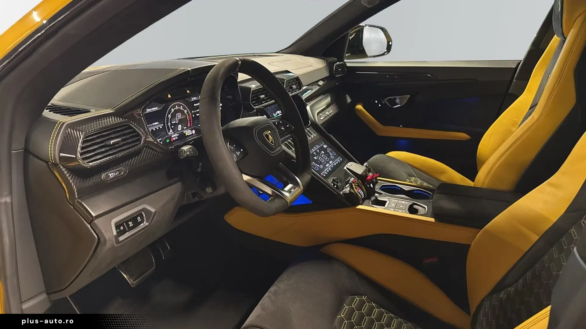 Lamborghini URUS 4.0 V8   Finanțare Leasing