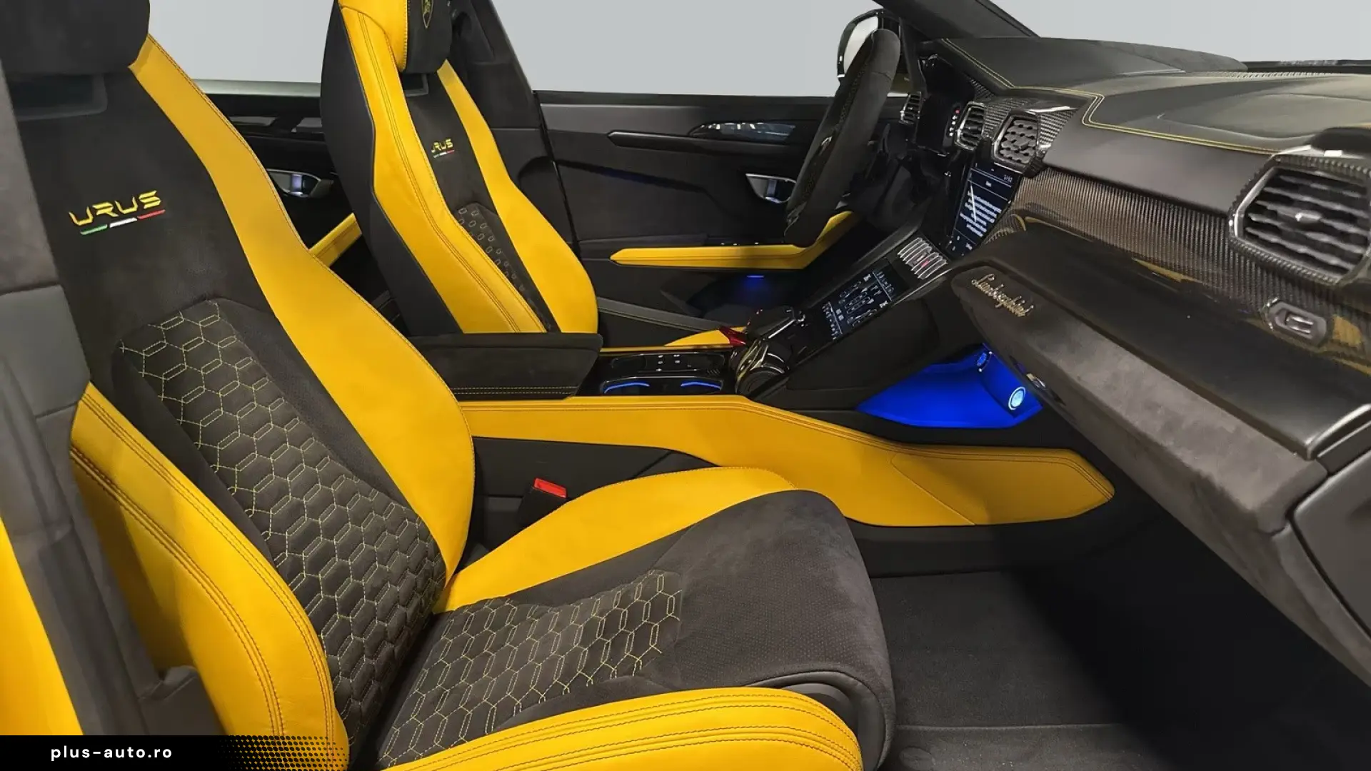 Lamborghini URUS 4.0 V8   Finanțare Leasing