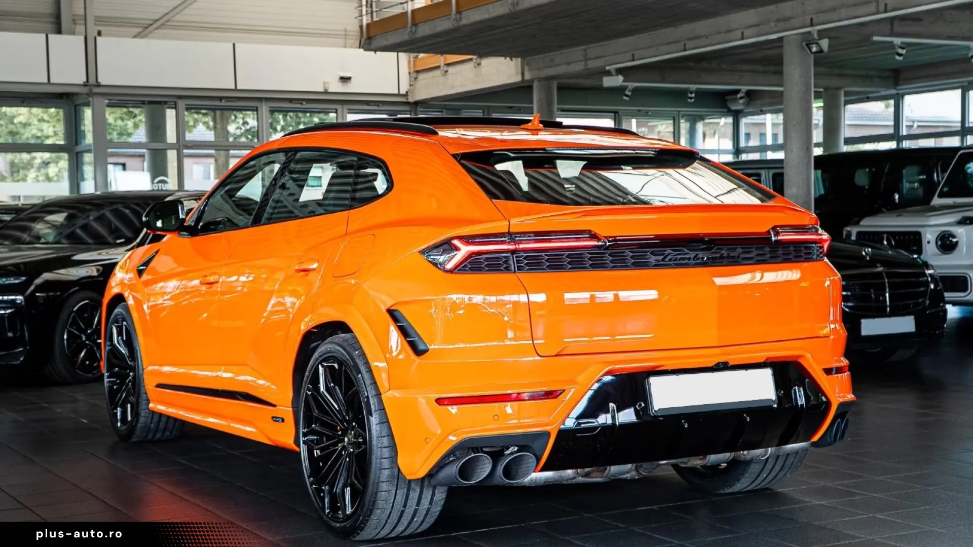 Lamborghini URUS SE Plug-in Hybrid 4WD   Finanțare Leasing