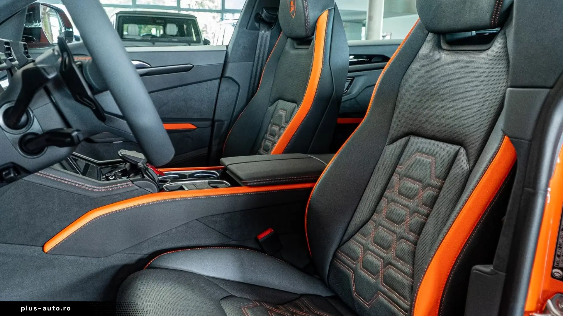 Lamborghini URUS SE Plug-in Hybrid 4WD   Finanțare Leasing