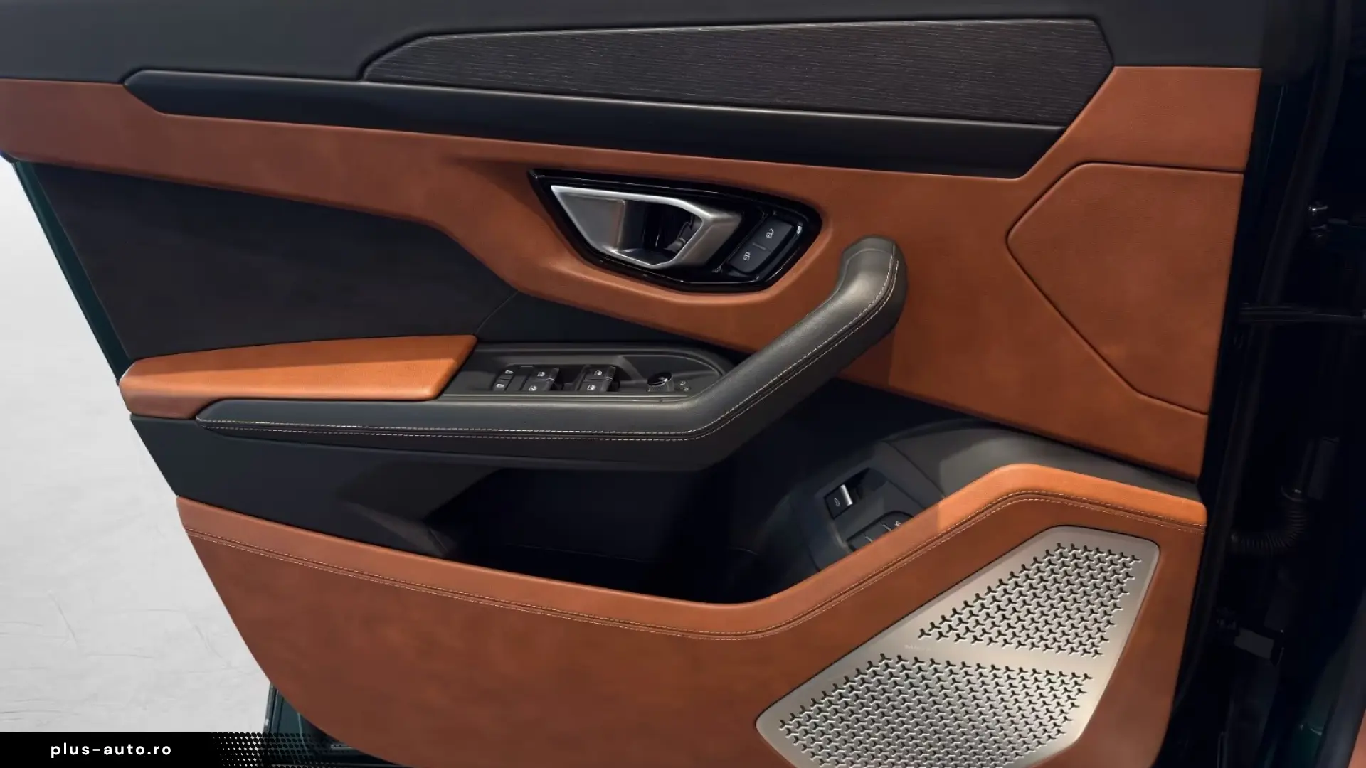 Lamborghini URUS 4.0 V8   Finanțare Leasing