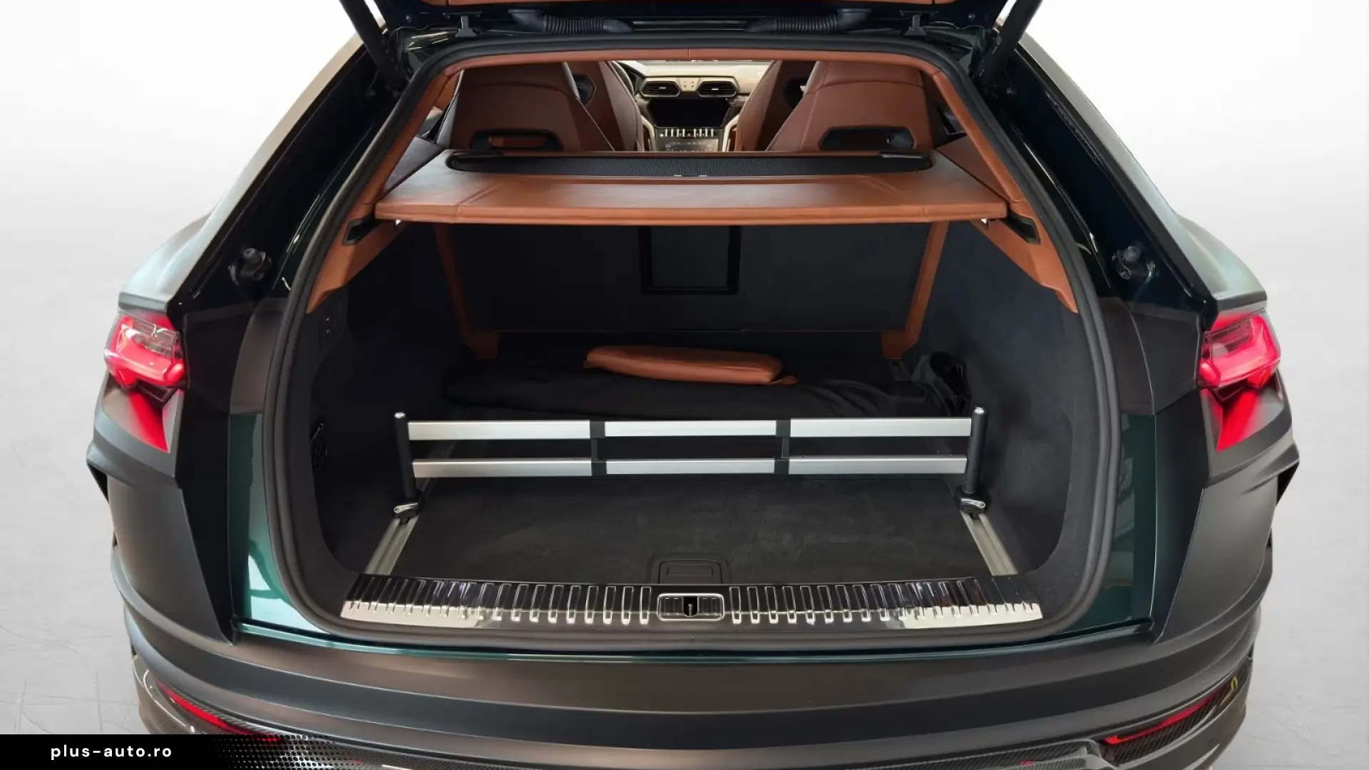 Lamborghini URUS 4.0 V8   Finanțare Leasing