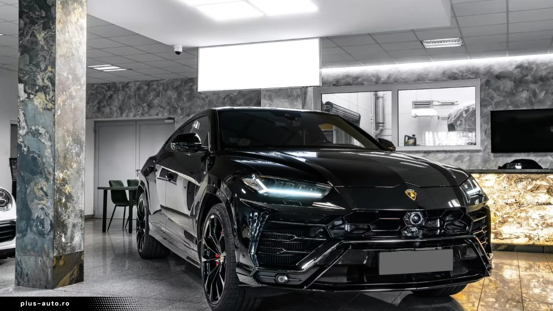 Lamborghini URUS 4.0 V8   Finanțare Leasing