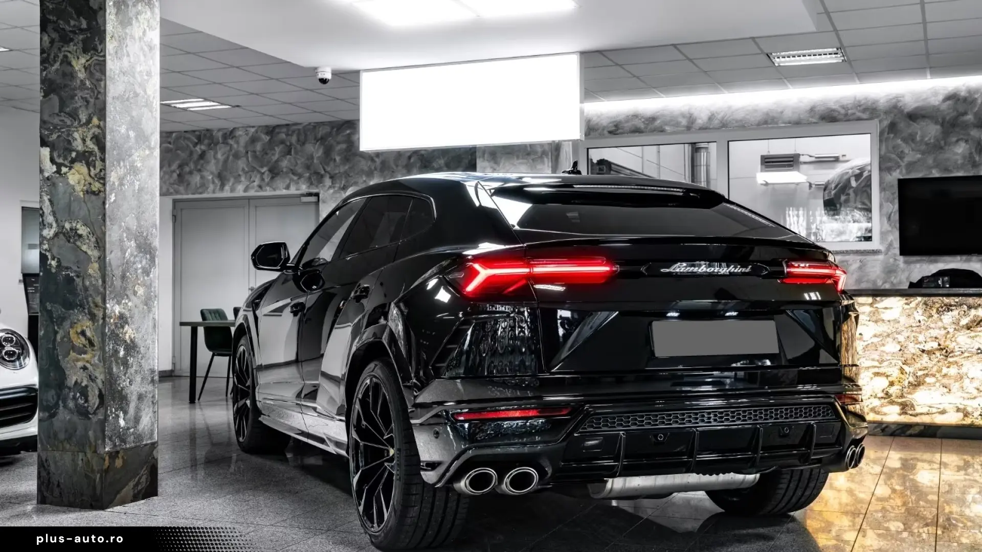 Lamborghini URUS 4.0 V8   Finanțare Leasing