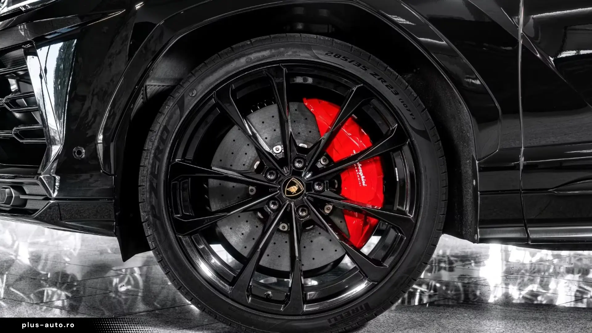 Lamborghini URUS 4.0 V8   Finanțare Leasing