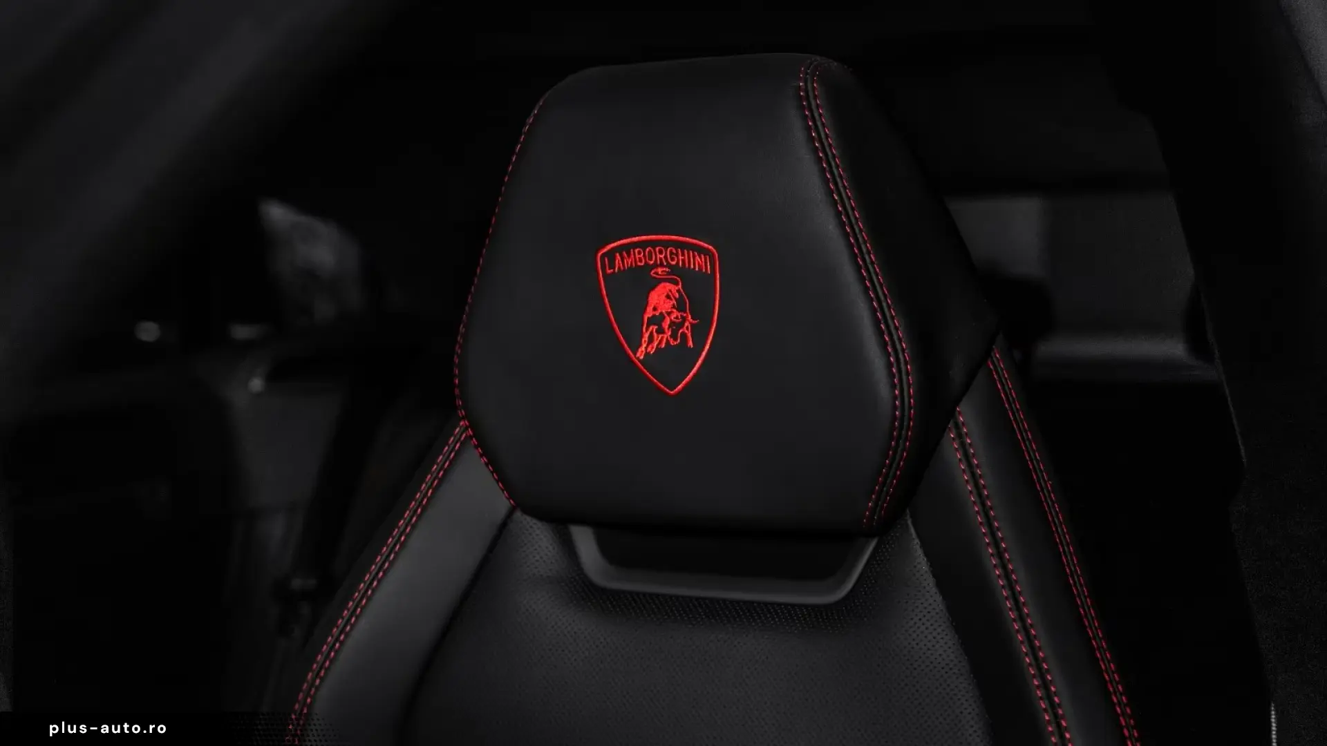 Lamborghini URUS 4.0 V8   Finanțare Leasing