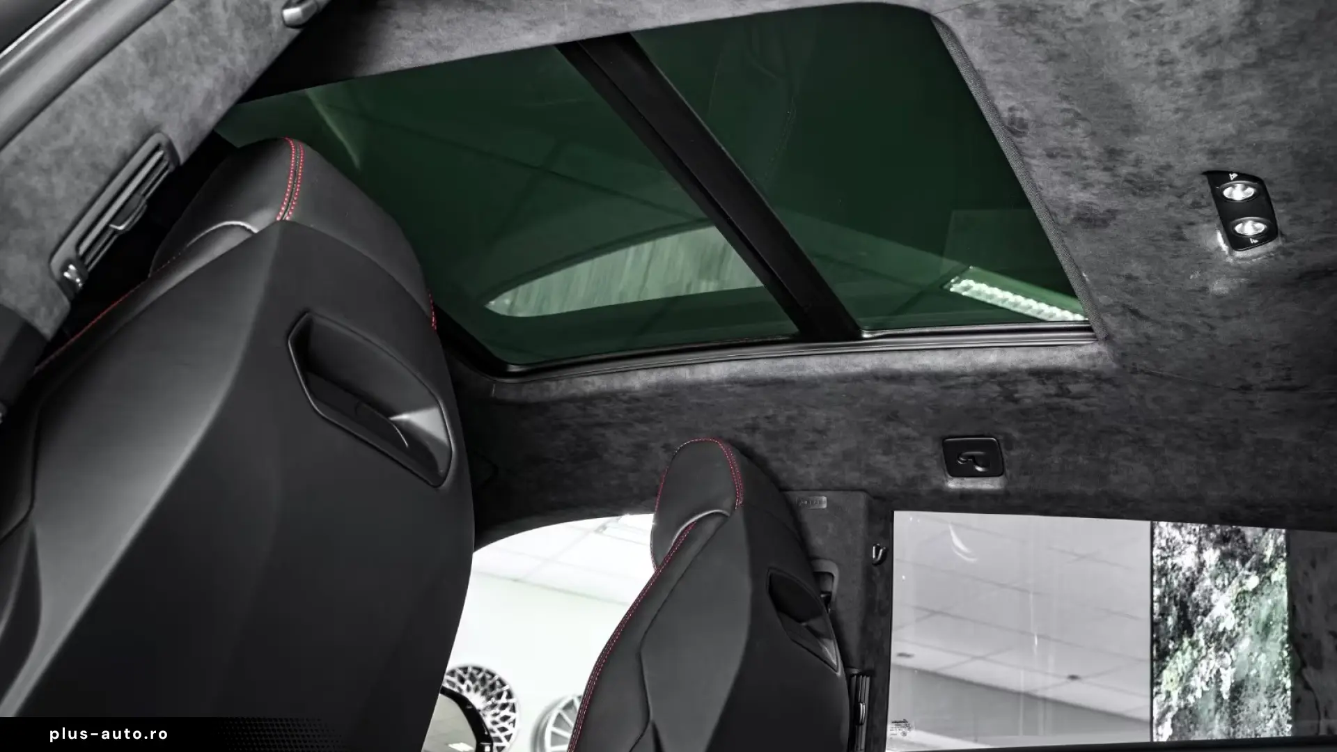 Lamborghini URUS 4.0 V8   Finanțare Leasing