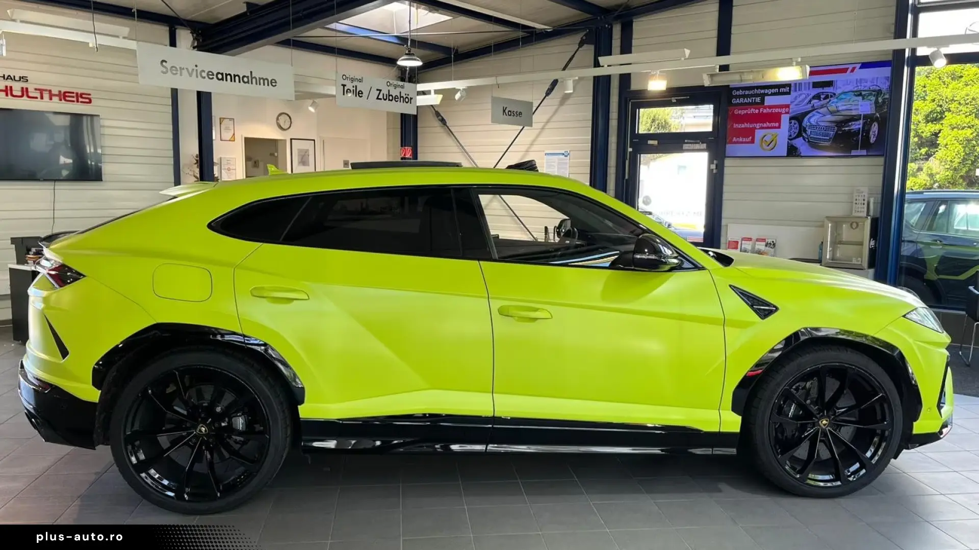 Lamborghini URUS 4.0 V8   Finanțare Leasing