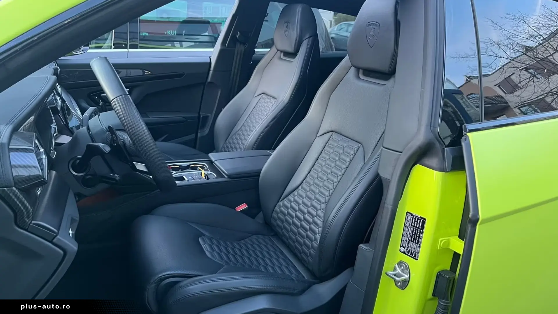 Lamborghini URUS 4.0 V8   Finanțare Leasing