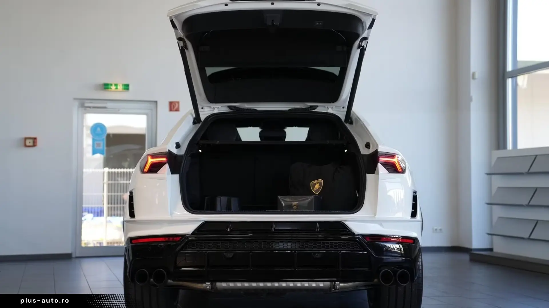 Lamborghini URUS S 4.0 V8   Finanțare Leasing