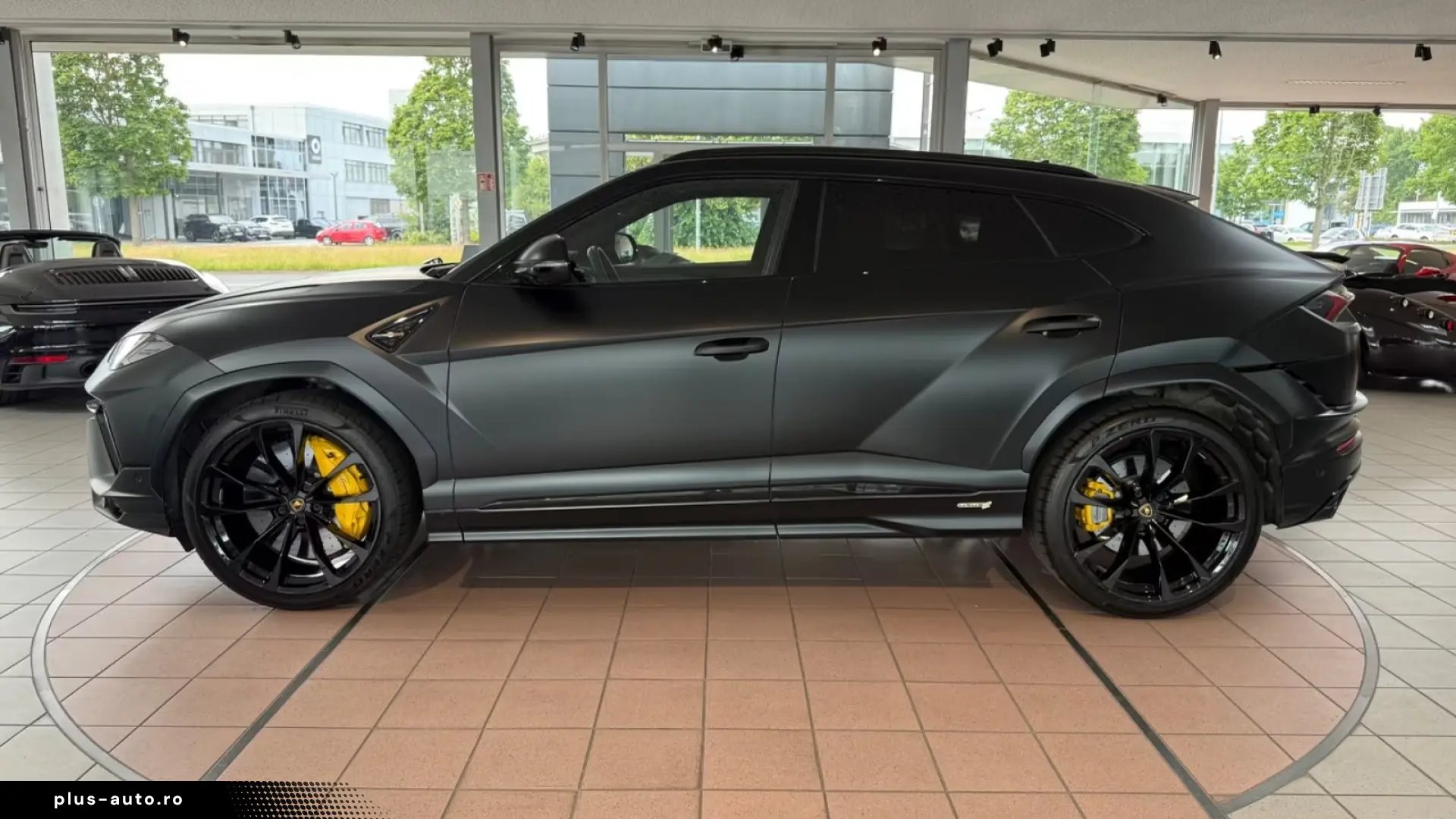 Lamborghini URUS S 4.0 V8   Finanțare Leasing