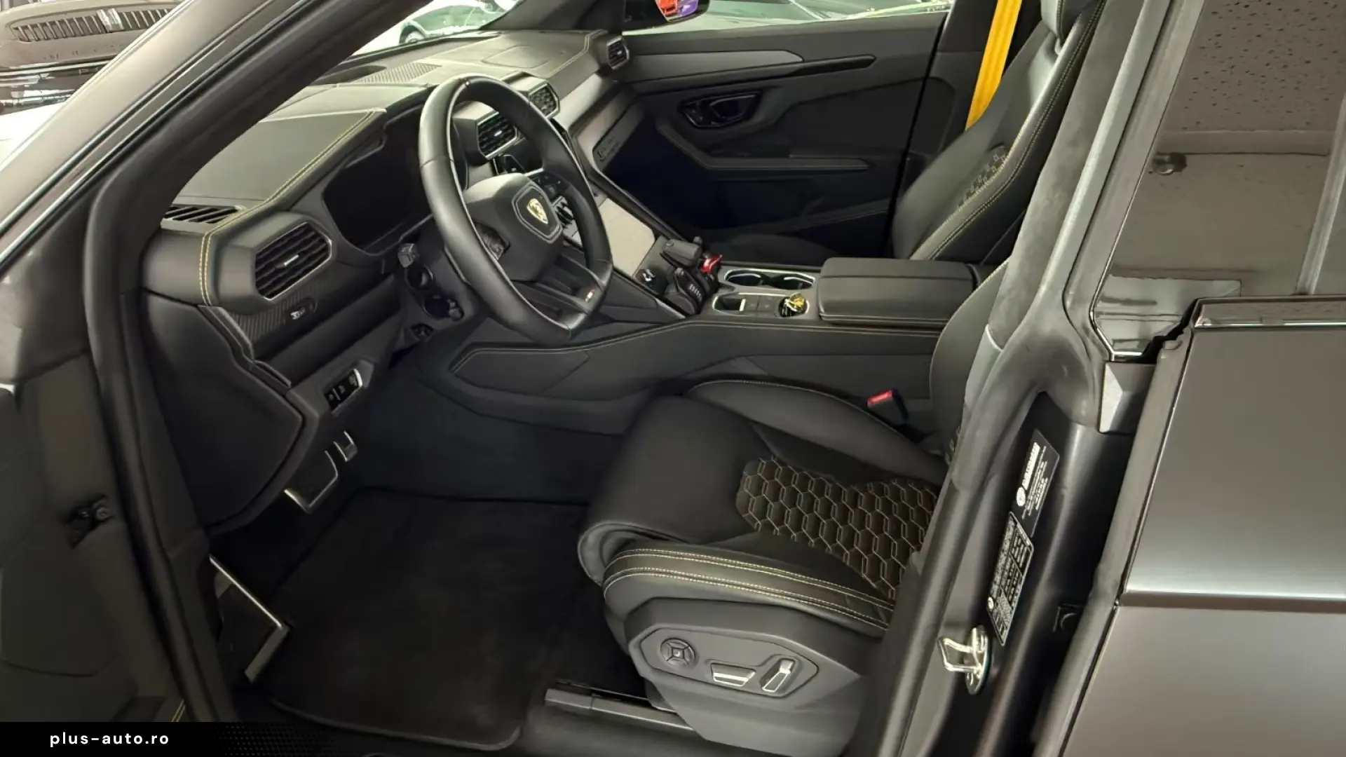 Lamborghini URUS S 4.0 V8   Finanțare Leasing