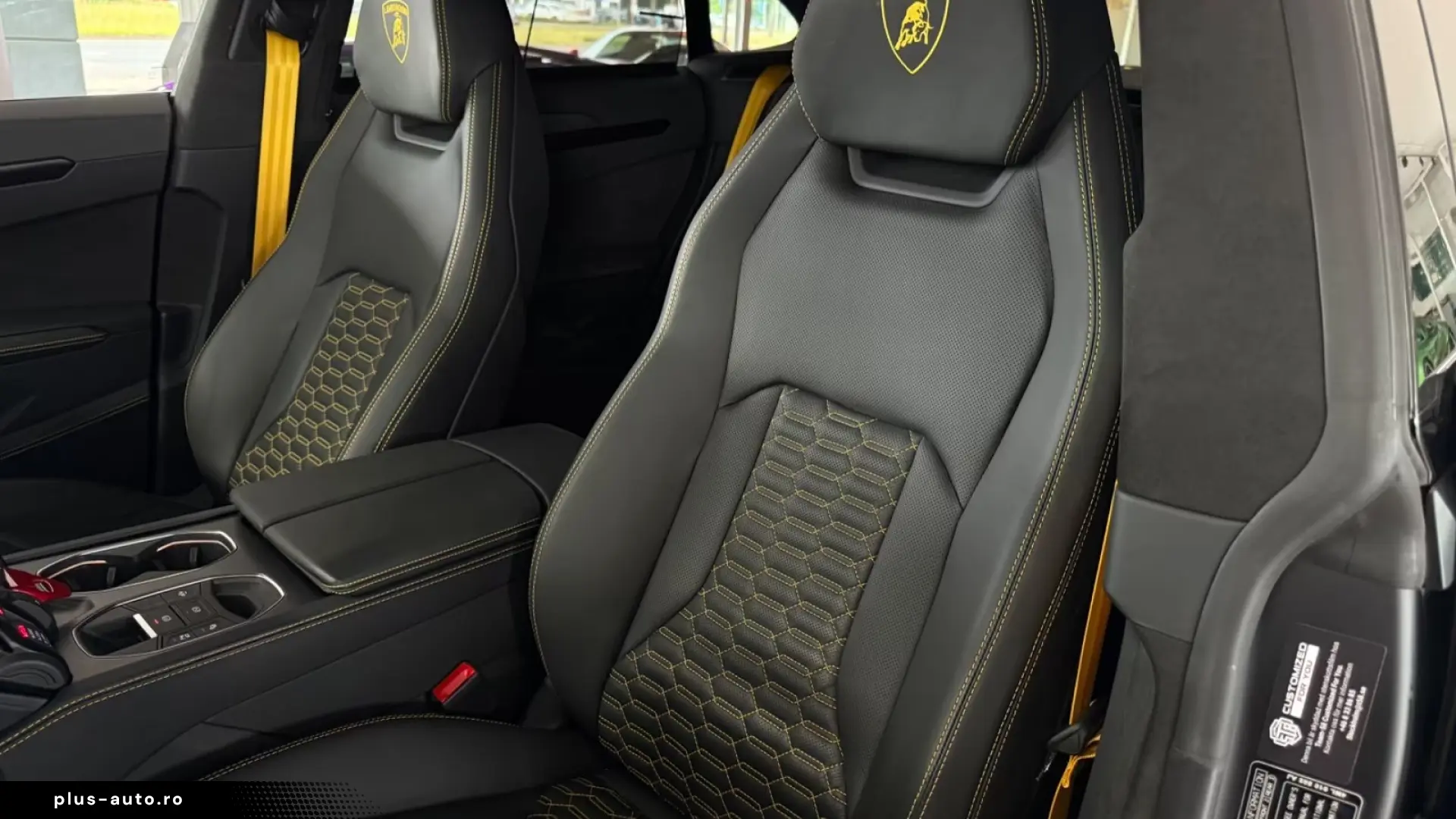 Lamborghini URUS S 4.0 V8   Finanțare Leasing