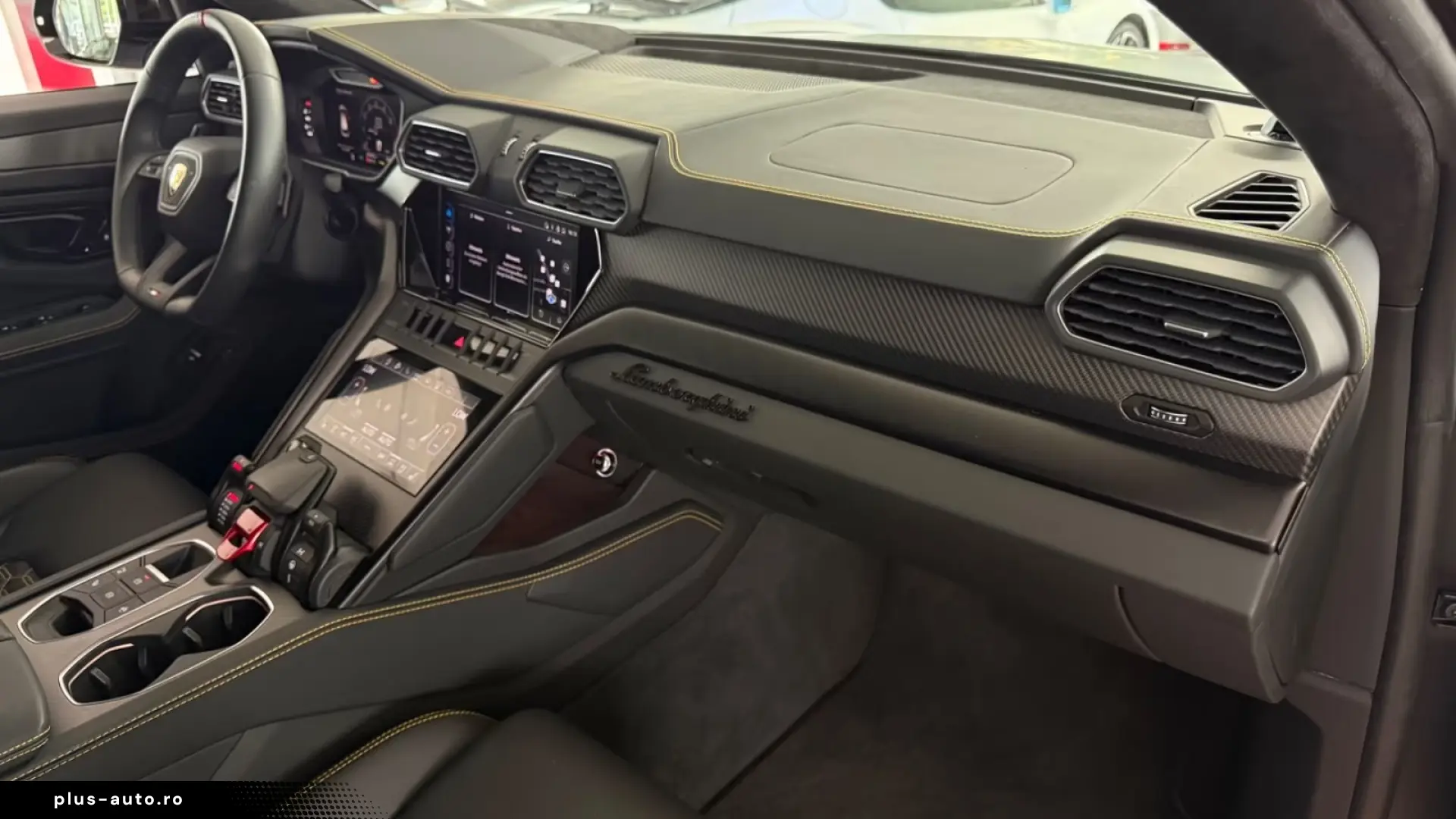 Lamborghini URUS S 4.0 V8   Finanțare Leasing