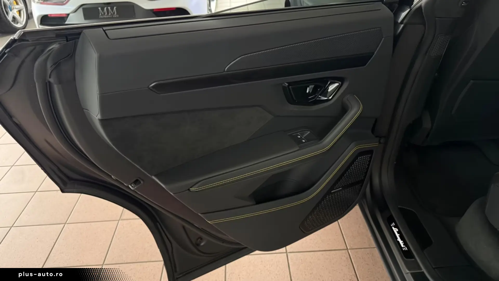 Lamborghini URUS S 4.0 V8   Finanțare Leasing