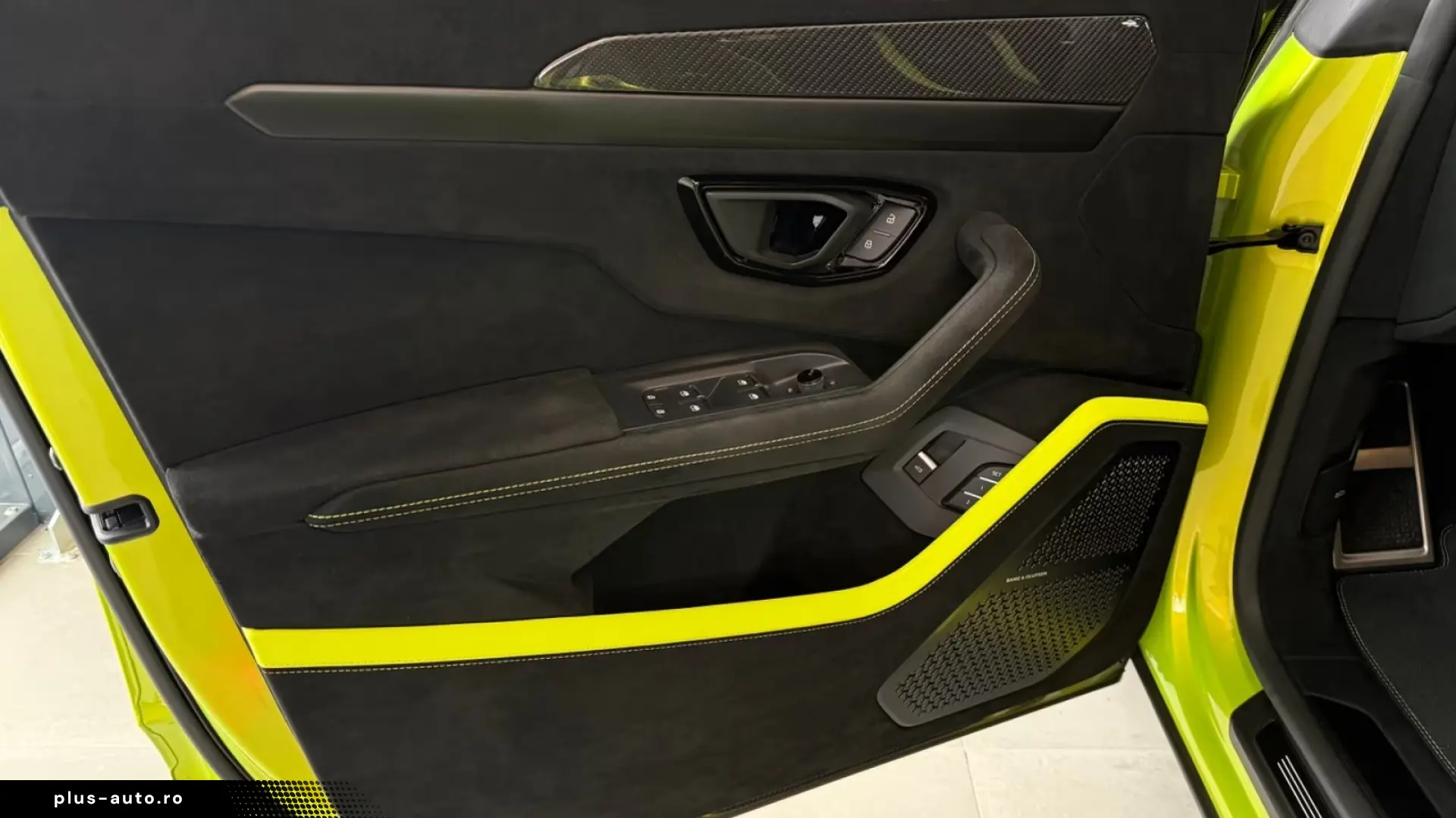 Lamborghini URUS Performante 4.0 V8   Finanțare Leasing