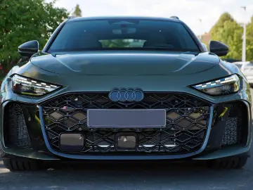 2026 Audi RS 5 Avant e-Hybrid - LIVRARE RAPIDA!