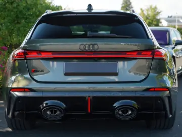 2026 Audi RS 5 Avant e-Hybrid - LIVRARE RAPIDA!