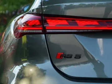 2026 Audi RS 5 Avant e-Hybrid - LIVRARE RAPIDA!