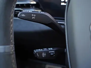 2026 Audi RS 5 Avant e-Hybrid - LIVRARE RAPIDA!