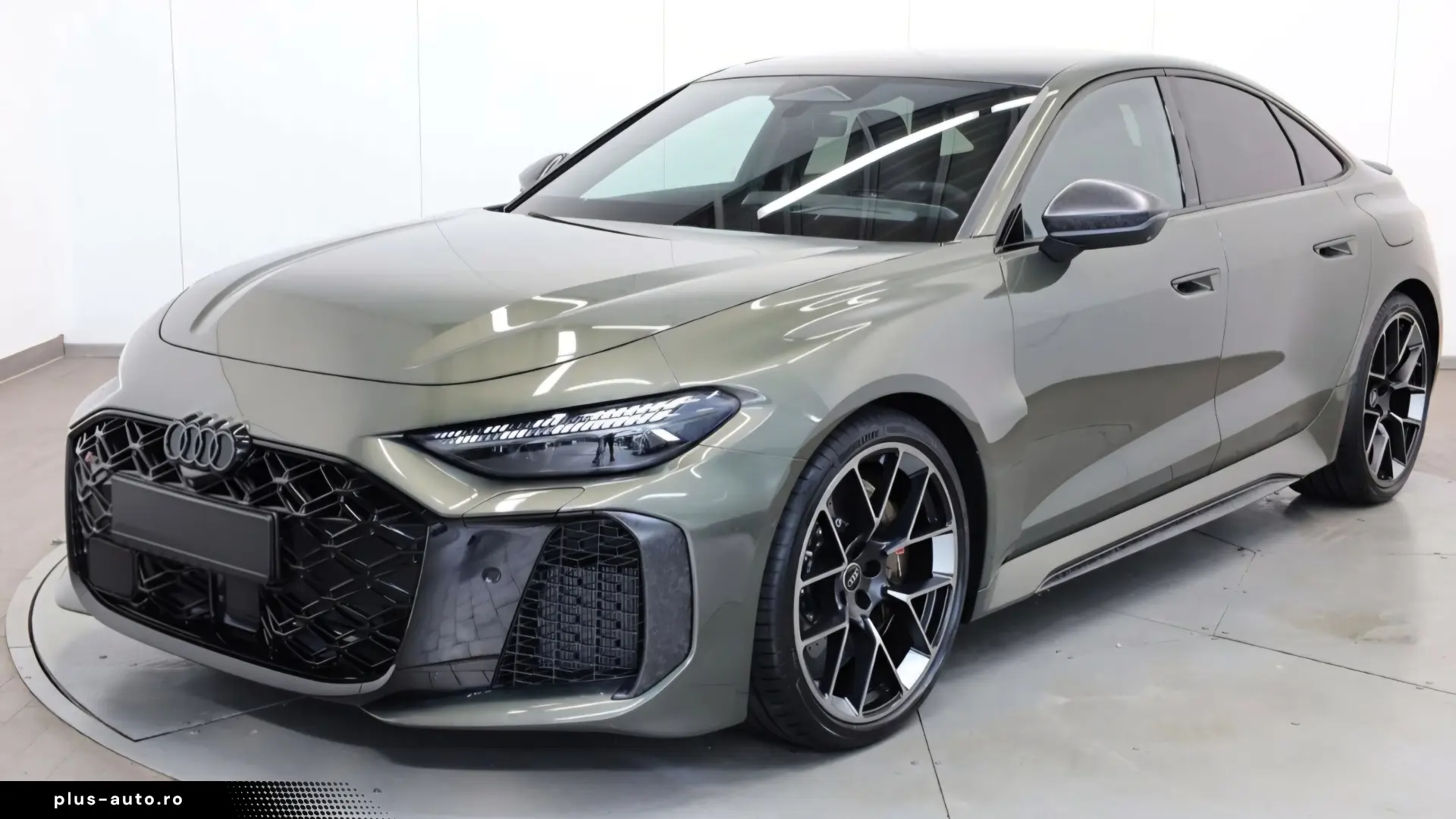 2026 Audi RS 5 Sedan e-Hybrid - LIVRARE RAPIDA!