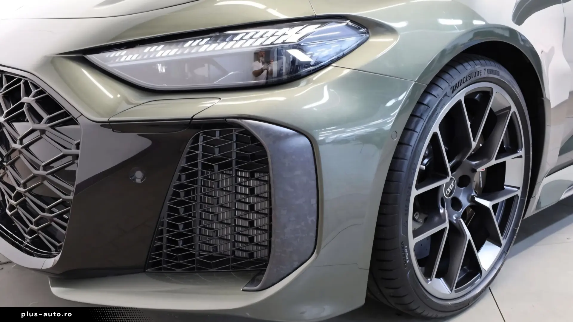 2026 Audi RS 5 Sedan e-Hybrid - LIVRARE RAPIDA!