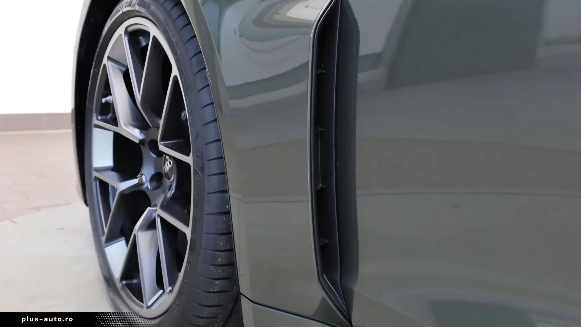 2026 Audi RS 5 Sedan e-Hybrid - LIVRARE RAPIDA!