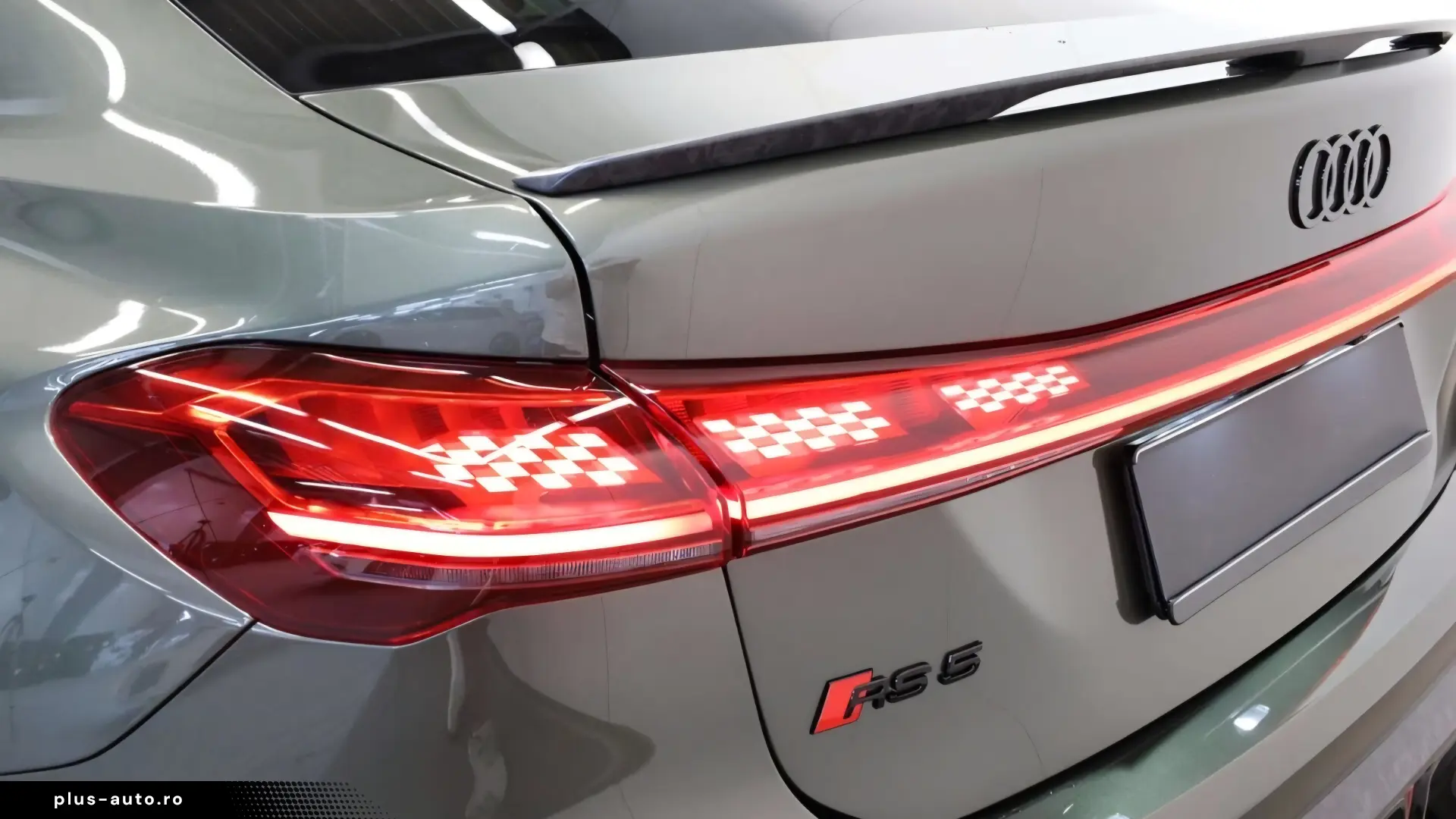 2026 Audi RS 5 Sedan e-Hybrid - LIVRARE RAPIDA!