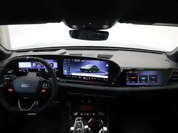 2026 Audi RS 5 Sedan e-Hybrid - LIVRARE RAPIDA!