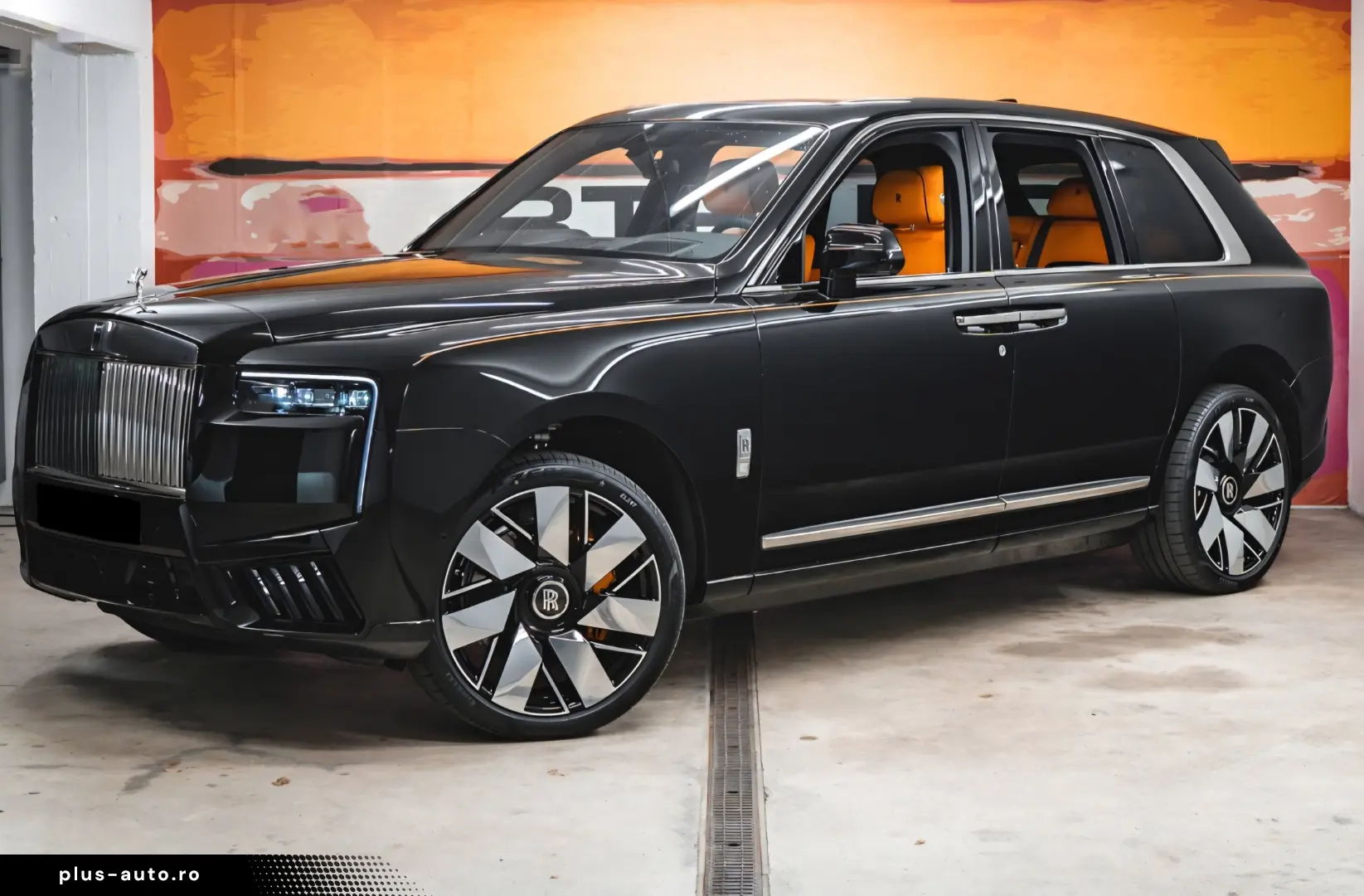 Rolls-Royce Cullinan Black Badge - LIVRARE RAPIDA!