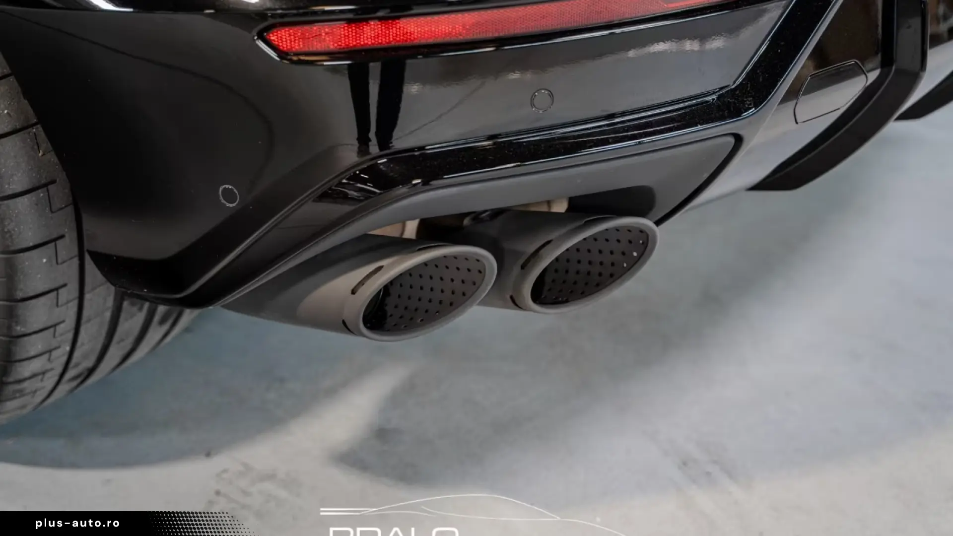 Lamborghini URUS SE 4.0 V8   Finanțare Leasing