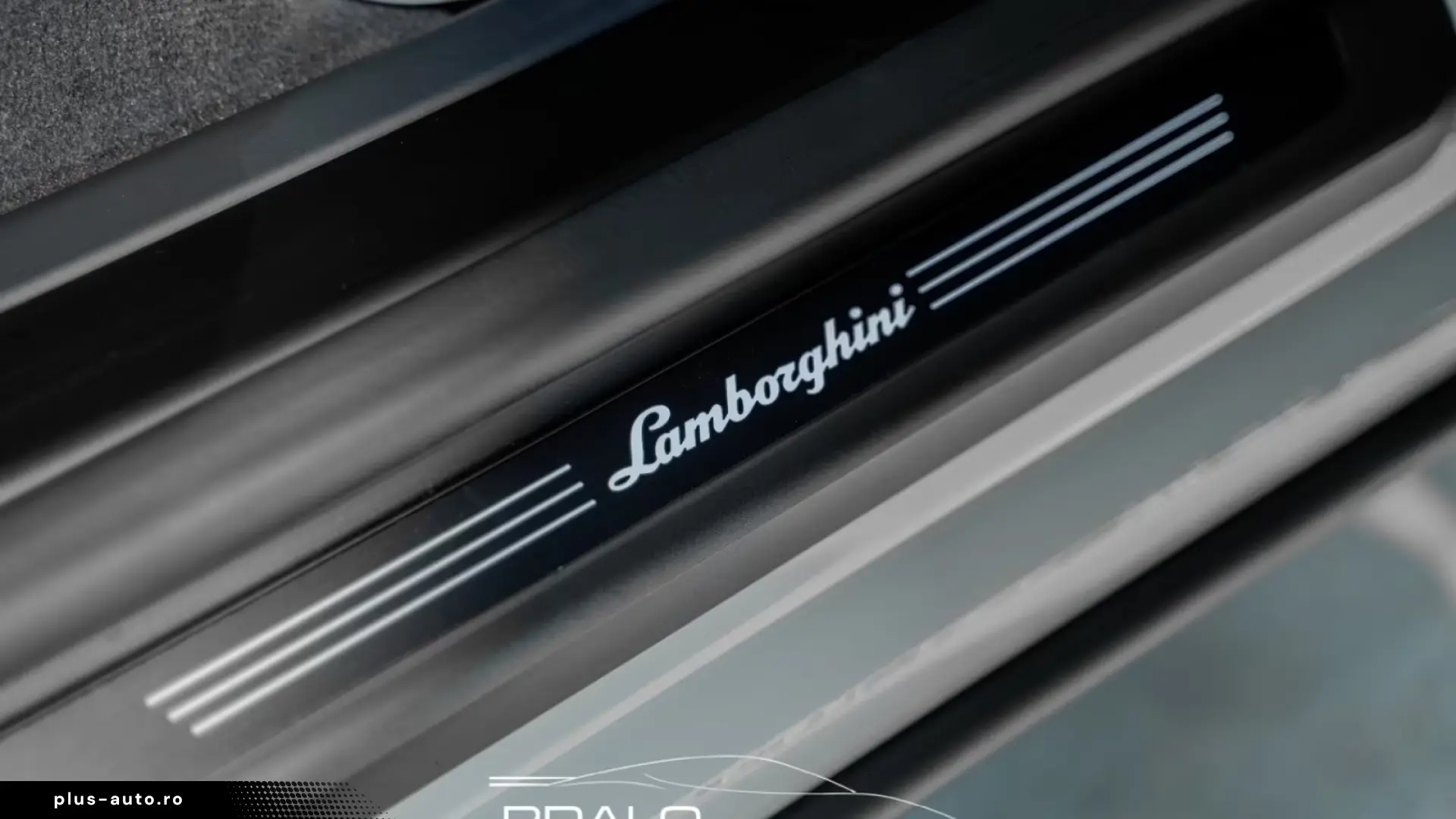 Lamborghini URUS SE 4.0 V8   Finanțare Leasing