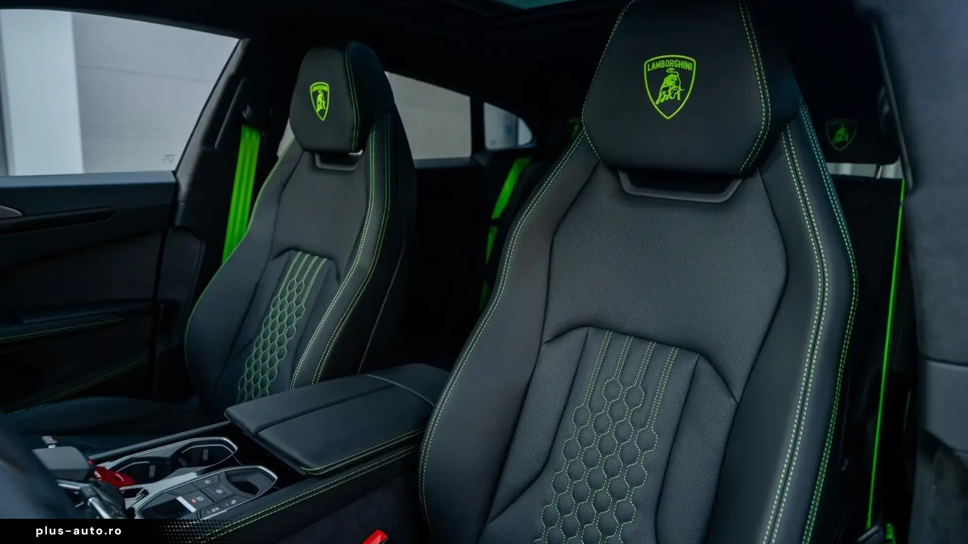 Lamborghini URUS SE 4.0 V8   Finanțare Leasing