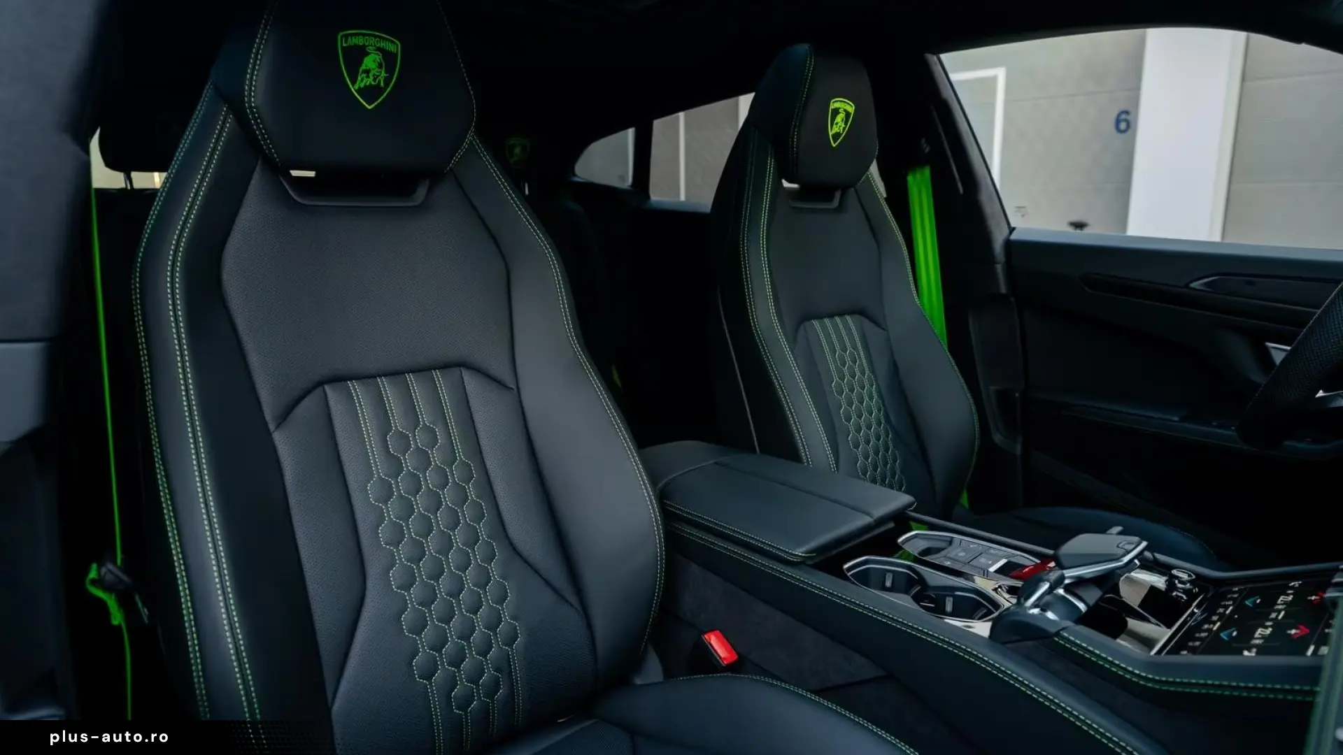 Lamborghini URUS SE 4.0 V8   Finanțare Leasing