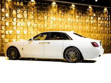 Rolls-Royce Ghost - LIVRARE RAPIDA!