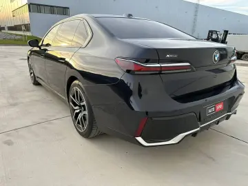 BMW 740d mHEV xDrive A T