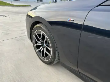 BMW 740d mHEV xDrive A T