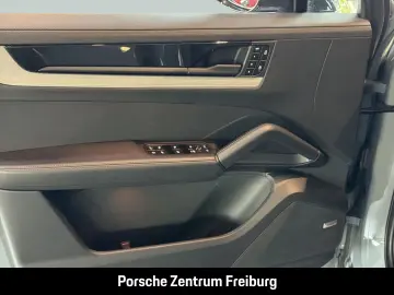 PORSCHE Cayenne E-Hybrid Coupe HA-Lenkung InnoDrive BOSE