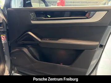 PORSCHE Cayenne E-Hybrid Coupe HA-Lenkung InnoDrive BOSE