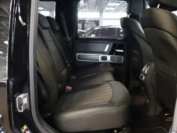 MERCEDES-BENZ G 500 AMG Fahrassi AHK SHD Massage Sta…