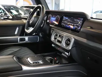 MERCEDES-BENZ G 500 AMG Fahrassi AHK SHD Massage Sta…