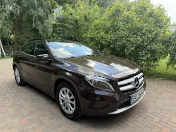 Mercedes-Benz GLA 180