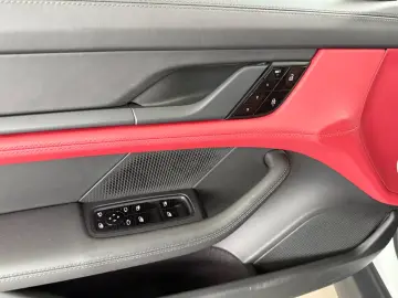 Porsche Taycan Keramik 14 Wege Pano Chrono Sport Navi