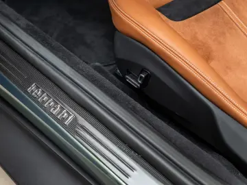 Ferrari Roma Spider