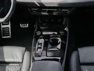 AUDI A6 Sportback e-tron S line 567km WLTP Air B&O