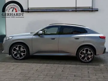 BMW X2 20d xDrive M Sport KEYLESS HudUp DIGITAL AHK