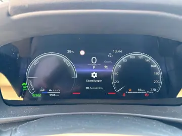 TOYOTA C-HR 2.0 Plug-In Hybrid Teamplayer  LED SHZ CAM