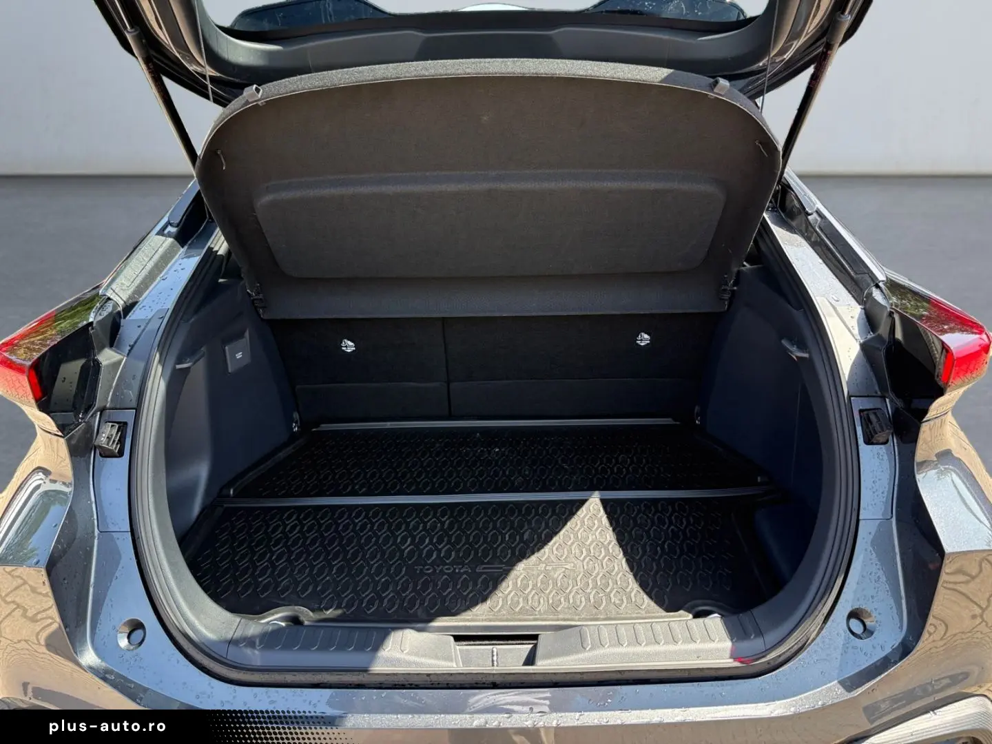 TOYOTA C-HR 2.0 Plug-In Hybrid Teamplayer  LED SHZ CAM